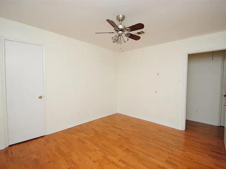 11511 Creekhurst Dr — Photo 26