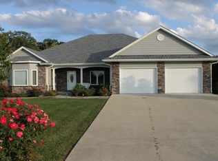 13493 Chaparral Ct, Boonville, MO 65233