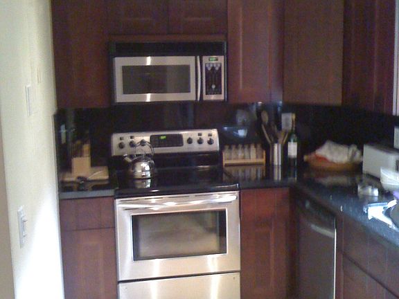 4th image of 3222 Gifford Ln #2