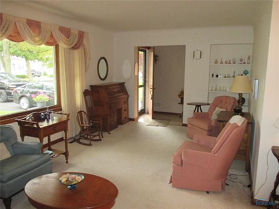 4th image of 1123 Highland Ave