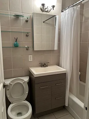 Rented by Realmart Realty LLC | media 14
