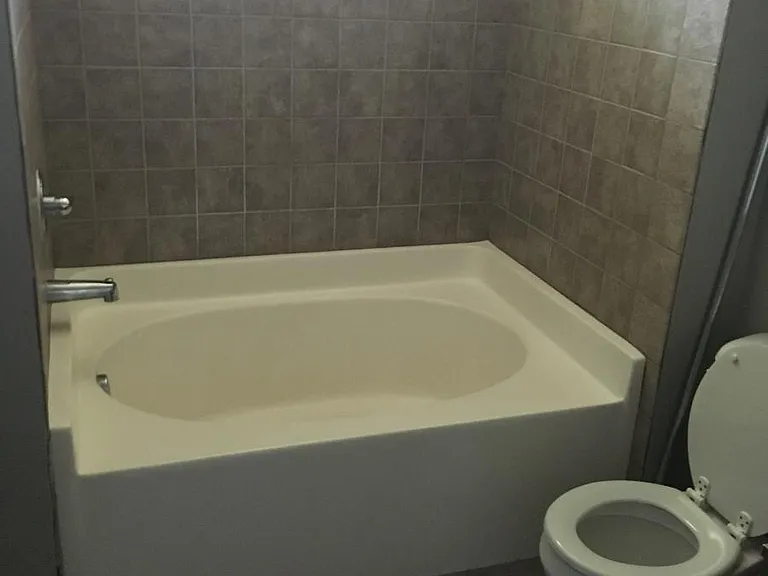 257 Hampshire Downs Dr — Photo 11