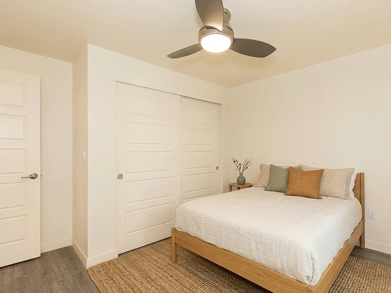 The Dexter - Located on Dexter Ave is steps from the Fremont Bridge — Photo 15
