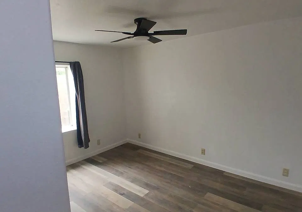 360 W Bailey St #1
