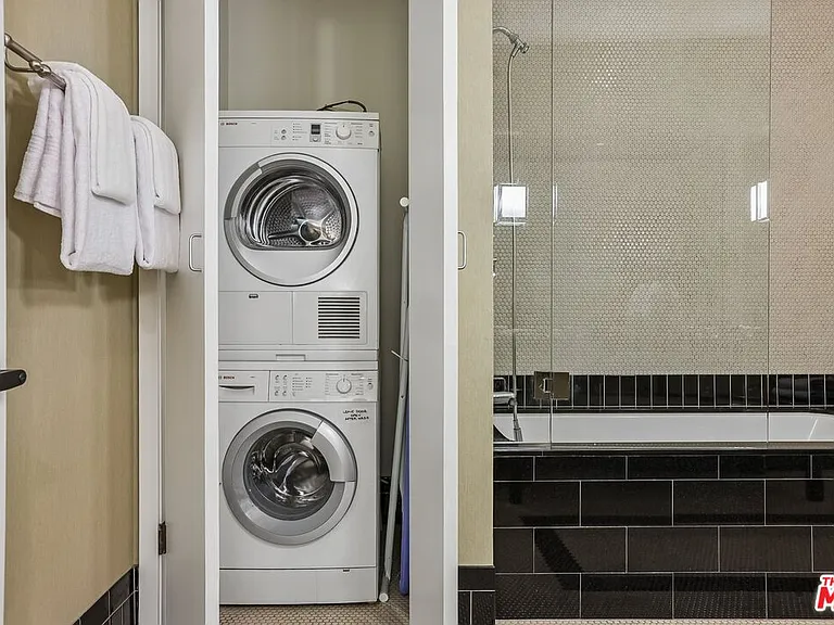 1645 N Vine St #911 — Photo 52