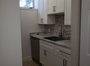 2300 S 10th St APT B, Saint Louis, MO 63104