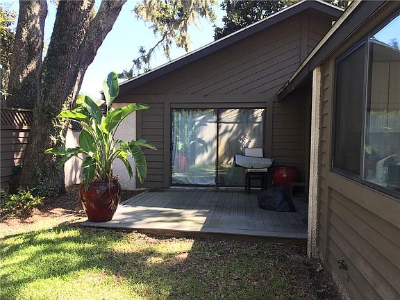 2nd image of 130 Linkside Dr