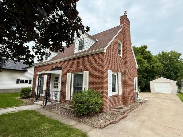 220 2nd St E, Morgan, MN 56266