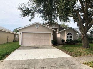 1623 Portsmouth Lake Dr, Brandon, FL 33511