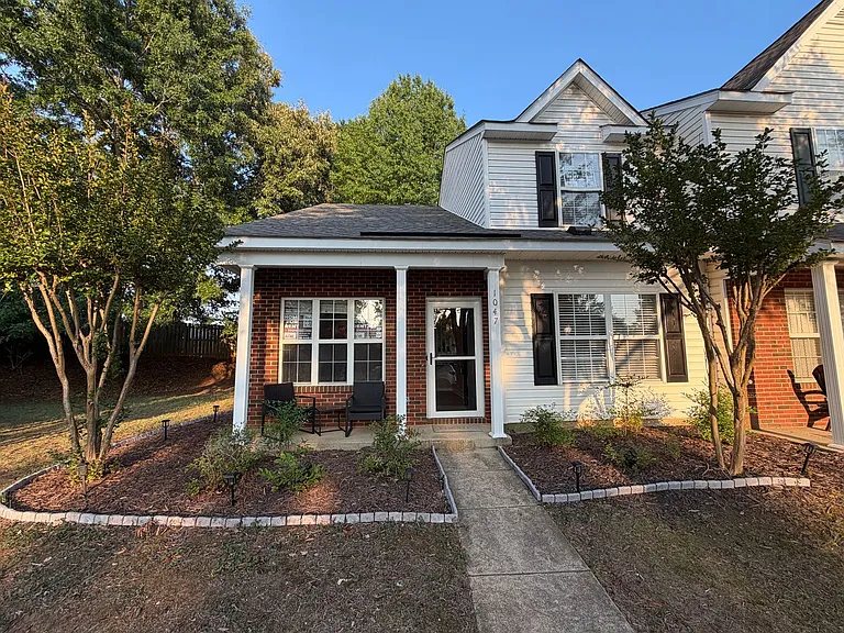1047 Oak Blossom Way — Photo 23