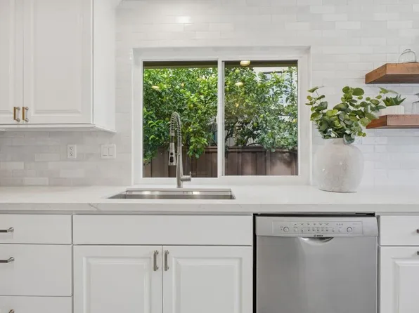 11669 Springside Rd, San Diego, CA 92128