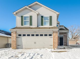 1796 Long Lake Dr, Greenwood, IN 46143