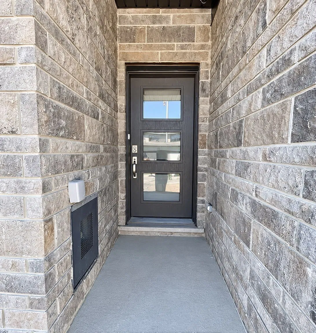 6 bed, $2,950 — Photo 3