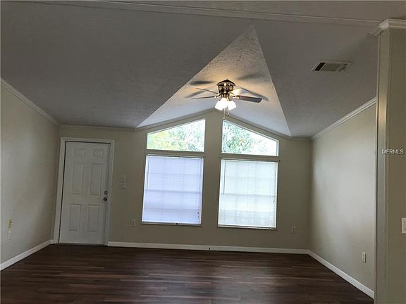 3rd image of 11905 Baytree Dr