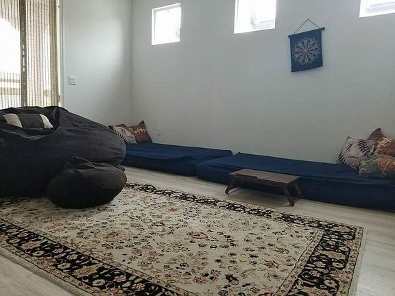 3rd image of 82 Esfahan Dr #4