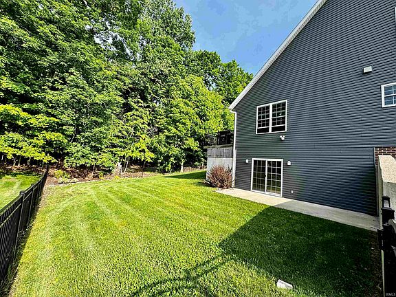 2nd image of 855 N Abigail Ln