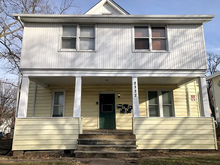 2222 Walnut St — Photo 2