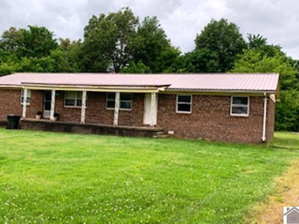 2nd image of 5875 Kerry Dr