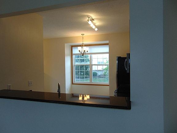 4th image of 15871 Foliage Ave