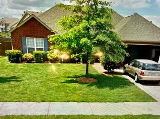 1285 Chapmans Retreat Dr, Spring Hill, TN 37174