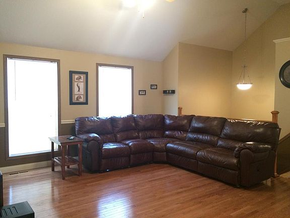 2nd image of 2921 S 40th Ter
