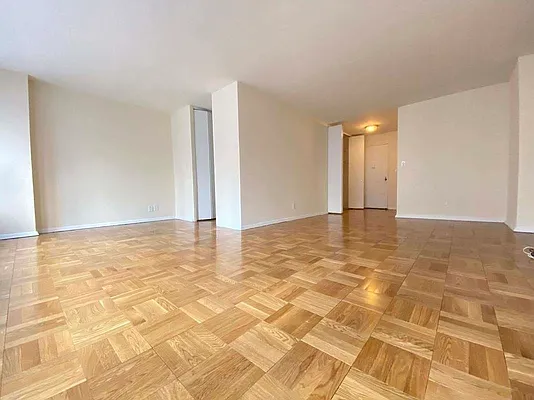 Rented by Bond New York | media 9