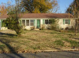 1104 Foster St, Mayfield, KY 42066