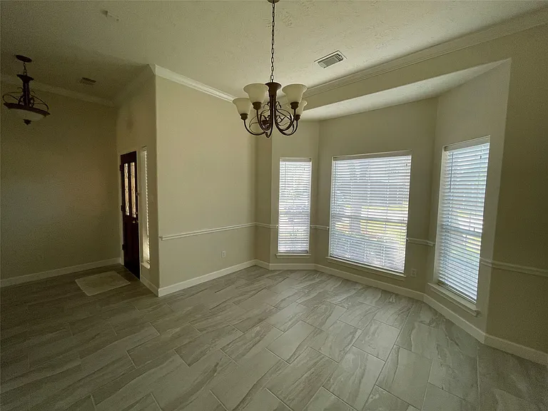 5934 Heathmoor Ln — Photo 13