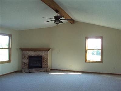 3rd image of 784 Leslie Dr