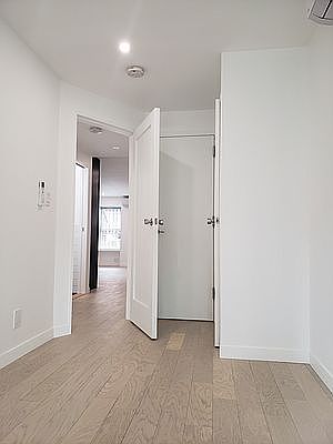 3rd image of 28A Hart St APT 1