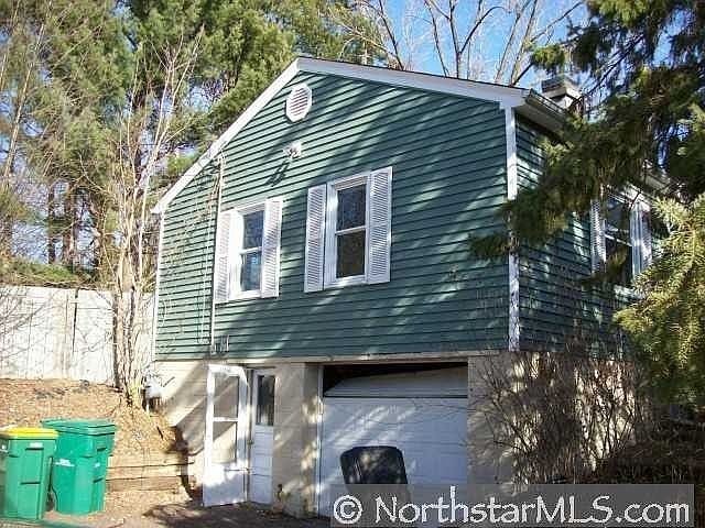 2nd image of 1322 Pine St W