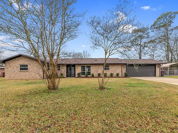 3rd image of 1311 E Holly Hill Cir