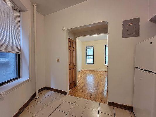 2nd image of 488 E 74th St APT 2A