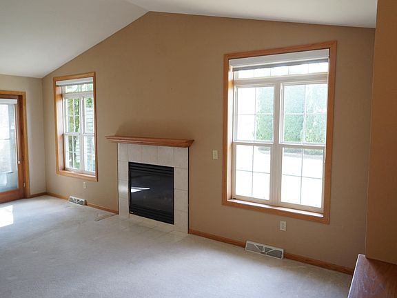 2nd image of 1337 E Buckwood Dr #1337