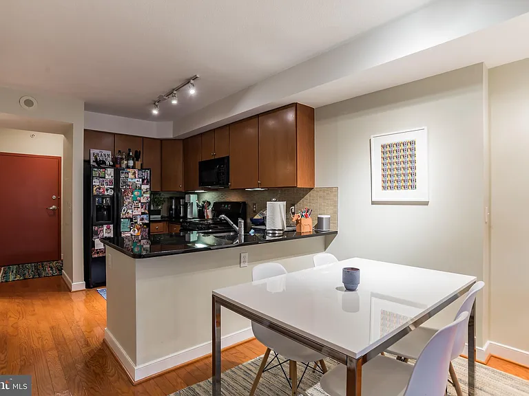 1117 10th St NW #1012 — Photo 5