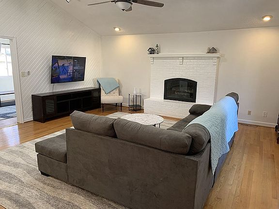 4th image of 514 Pinewood Dr