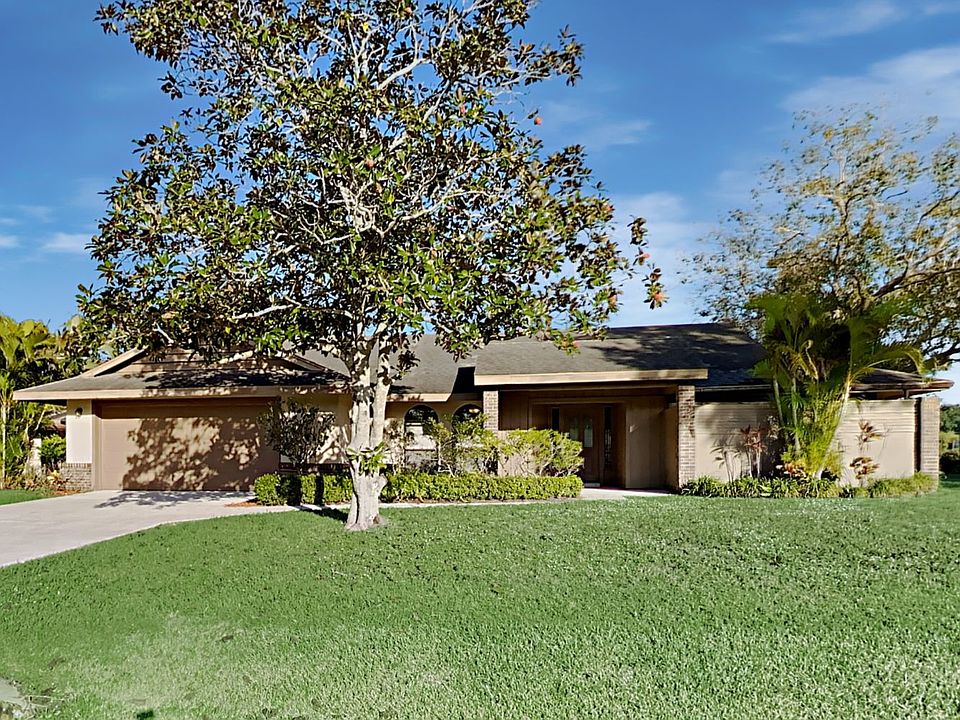 1st image of 2323 Hamlet Dr