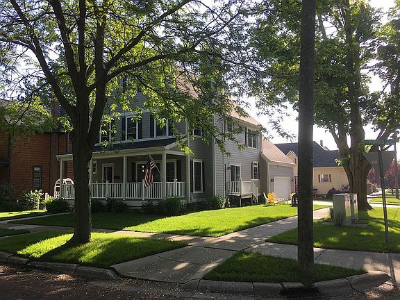 2nd image of 1319 Forres Ave