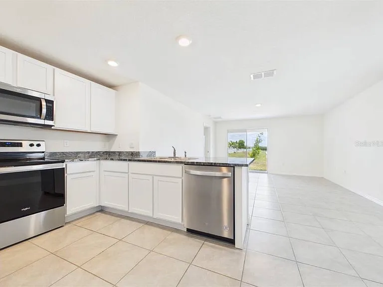 649 Sunlit Coral St — Photo 6