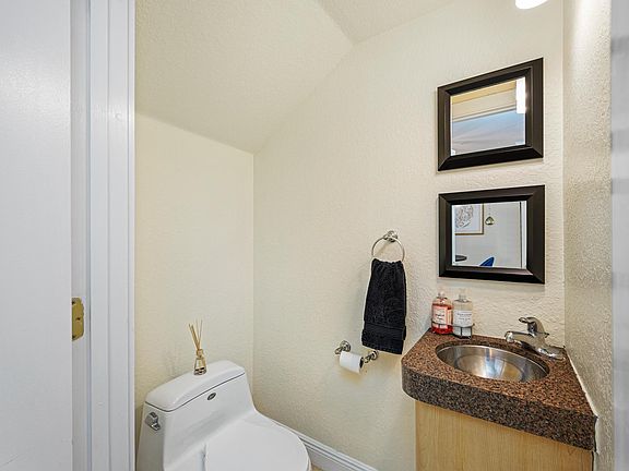 2nd image of 3017 W Bay View Ave #A