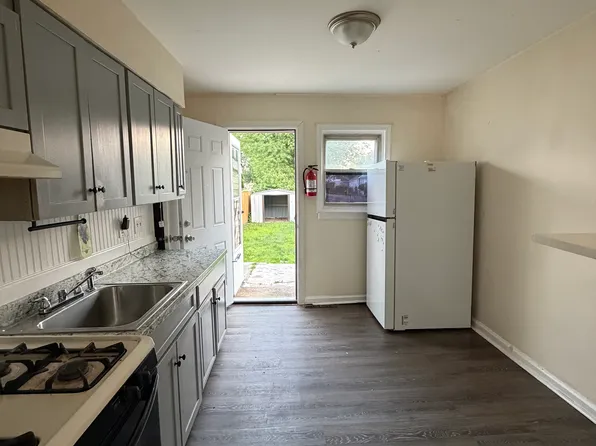 607 Berg Ave, Hamilton, NJ 08610