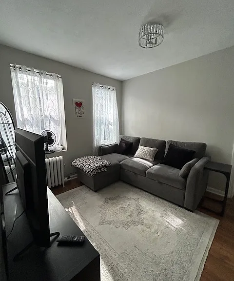 220 Hanover St #10 — Photo 1