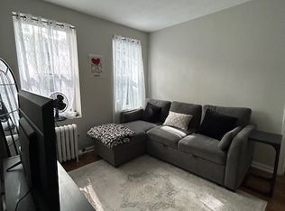 220 Hanover St APT 10, Boston, MA 02113