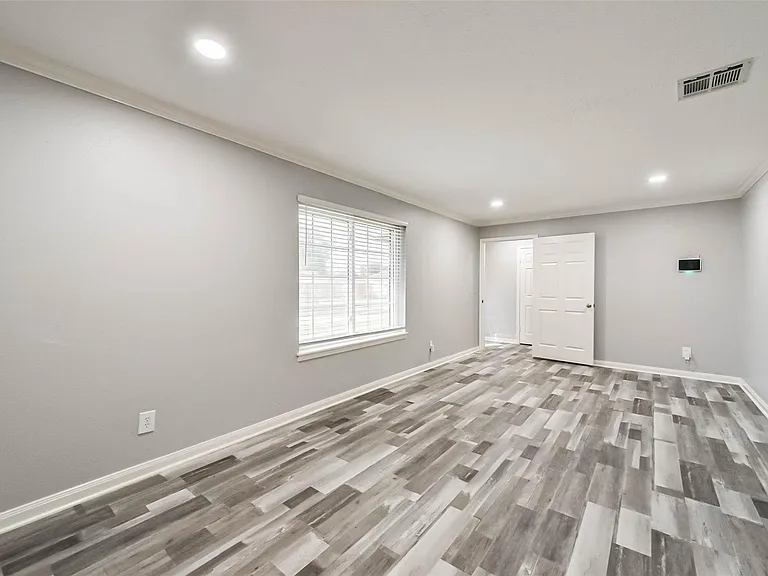 10999 Fairland Dr — Photo 10