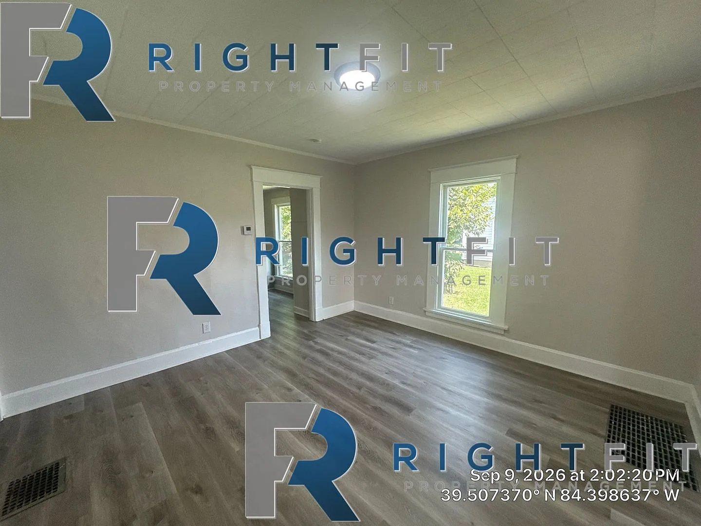 Freshly Renovated Home In Middletown! — Photo 3