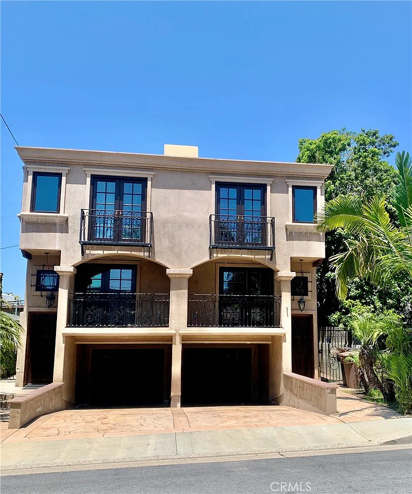 Building Photo - 148 W Marquita #B