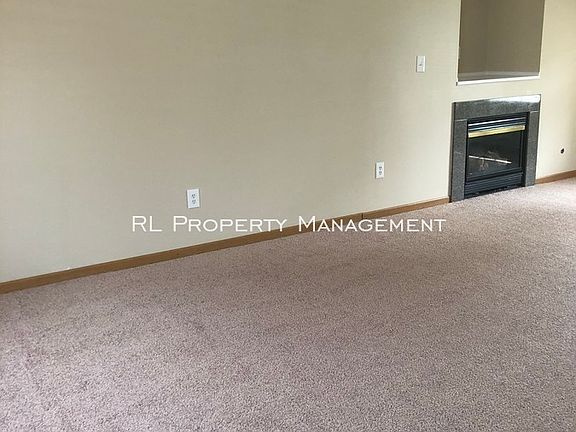 4th image of 3755 Confederation Dr