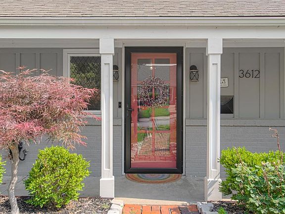 3rd image of 3612 W 48th St
