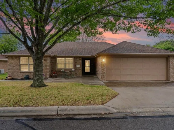 710 Cottonwood Drive, Burnet, TX 78611