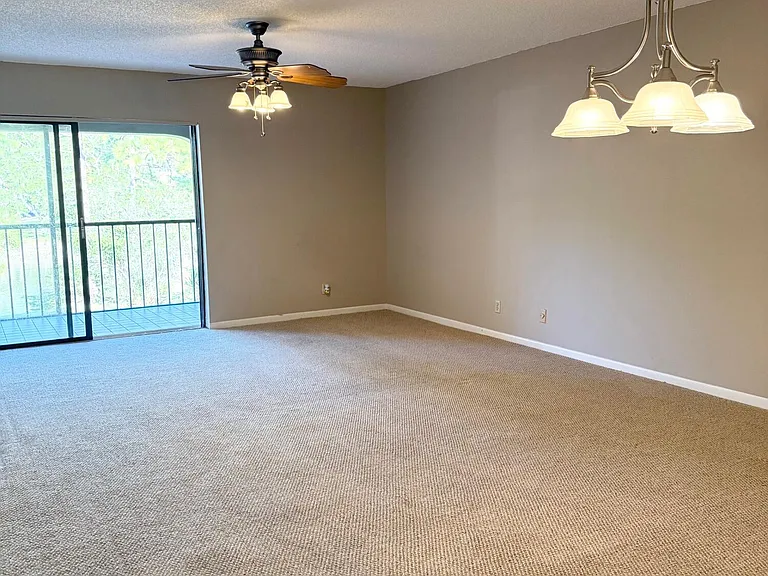 930 SW 9th Street Cir #205 — Photo 11